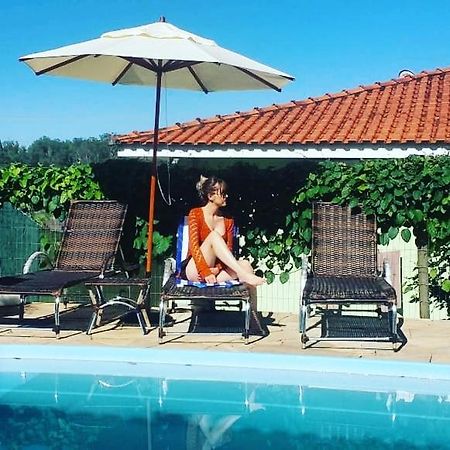 Suites Ambiente Familiar -Prox Do Thermas Águas de São Pedro エクステリア 写真